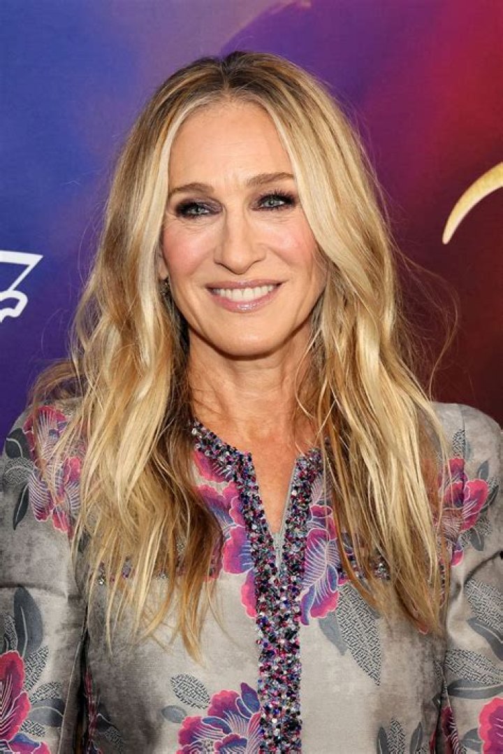 Unveiling Sarah Jessica Parker's Height: Discoveries Beyond The Inches